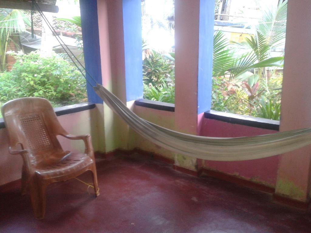 Chandi Gaya Beach Guesthouse Tangalle Room photo